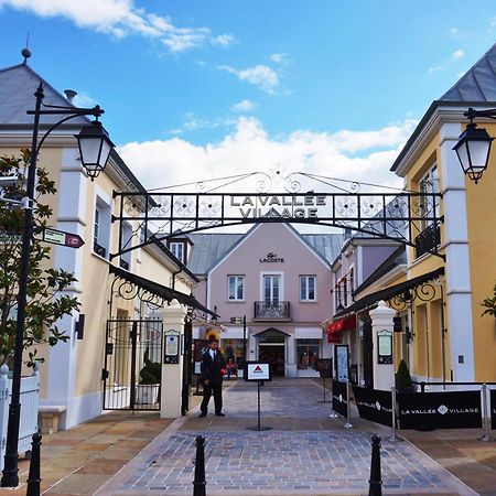 Sesame Duplex Disneyland Paris Netflix 6 Personnes Et 1 Bebe Avec Parking Apartment Bailly-Romainvilliers Exterior photo